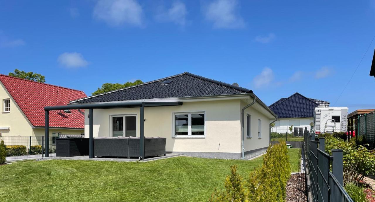 Ferienhaus Meerzeit Bastorf Exteriör bild
